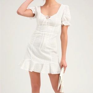 Lulu’s White Eyelet Dress with Puff Sleeves (size M)